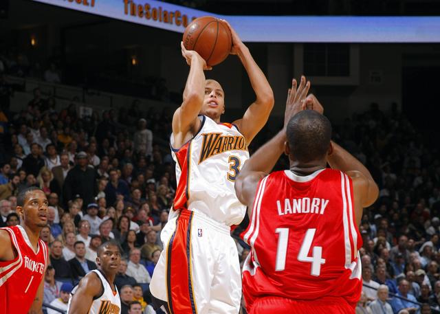 球迷们翘首 球迷们翘首